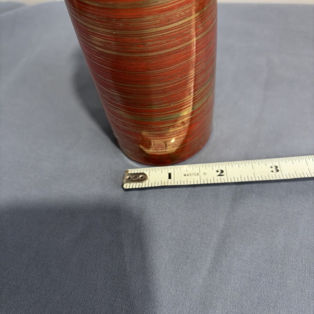 Vintage Japanese Ceramic Sake Set Red Gold Striped 4 Piece Tokkuri Ochoko MCM - Picture 15 of 16